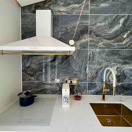 Sea View 2 Bedroom Appartement *