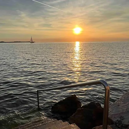 Sea View 2 Bedroom Апартаменты
