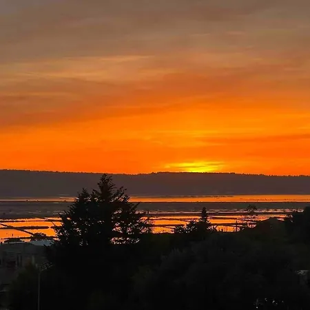 Appartement Sea View 2 Bedroom *