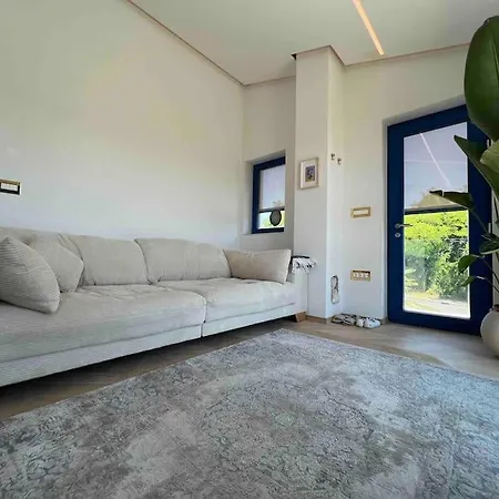 Sea View 2 Bedroom