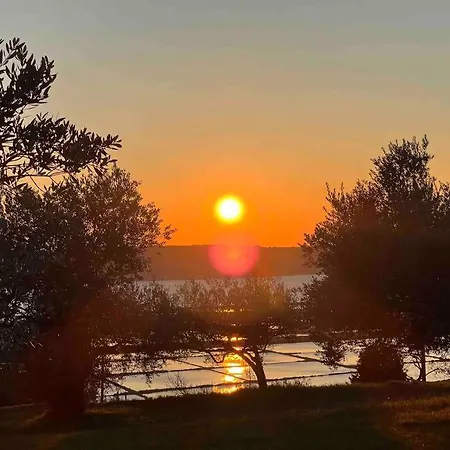 Sea View 2 Bedroom *