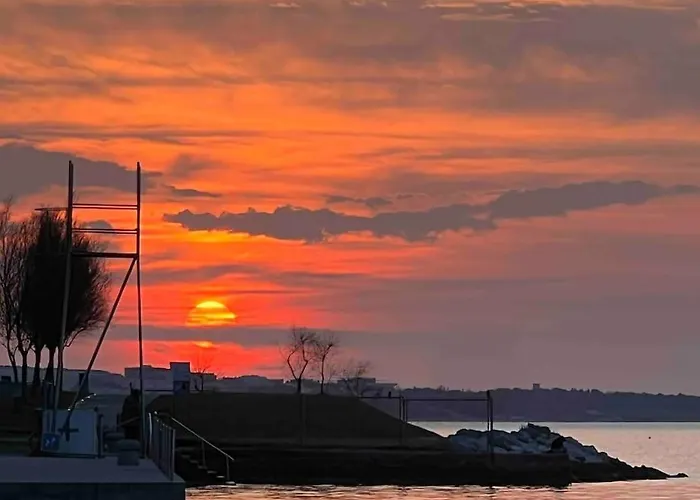 Апартаменты Sea View 2 Bedroom *