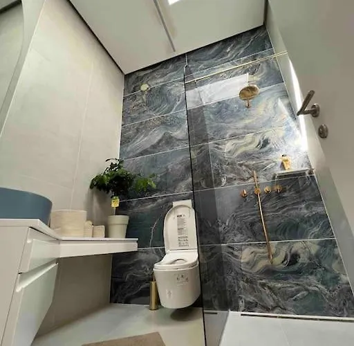 Sea View 2 Bedroom * Порторож